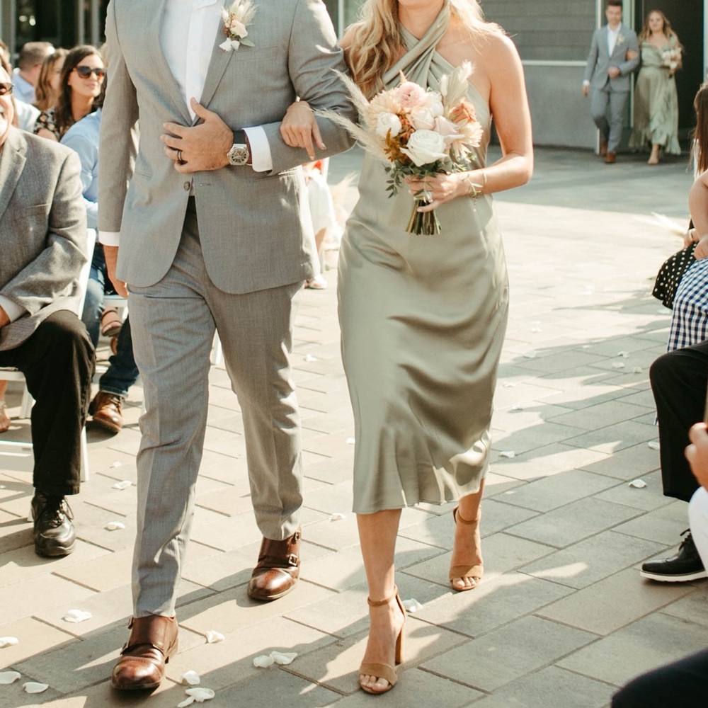 Show me your mumu verona cowl dress midi beautiful green, low cut back.